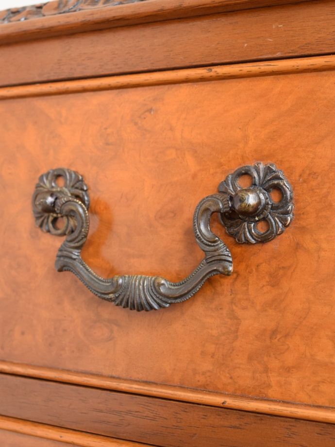 アンティーク家具の取っ手