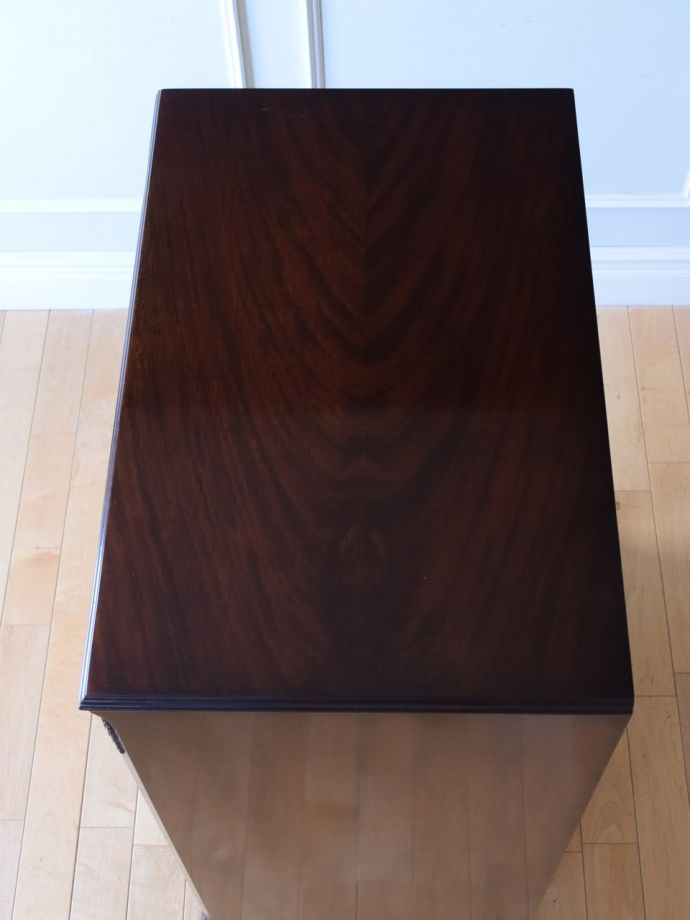 アンティークチェストの天板