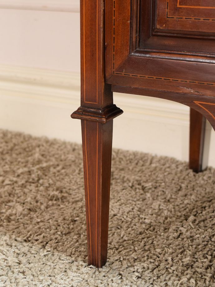 アンティーク家具の脚