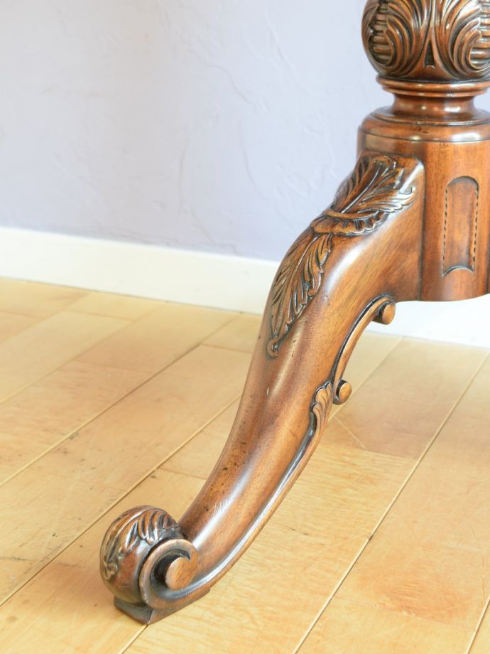 アンティーク家具の脚