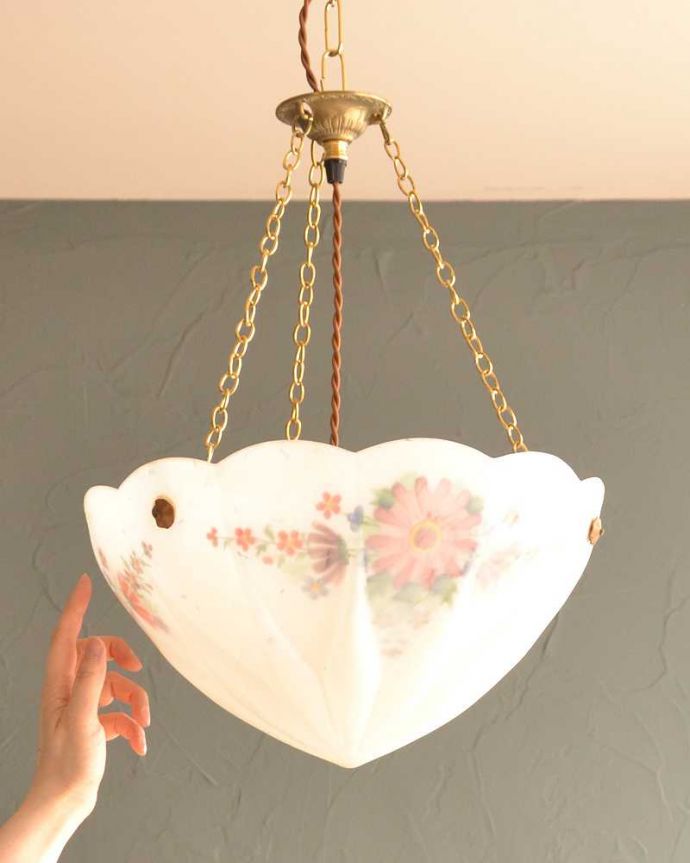 シャンデリア　照明・ライティング　優しいお花模様が可愛いアンティークハンギングボウル（E26球付）。。(k-2960-z)