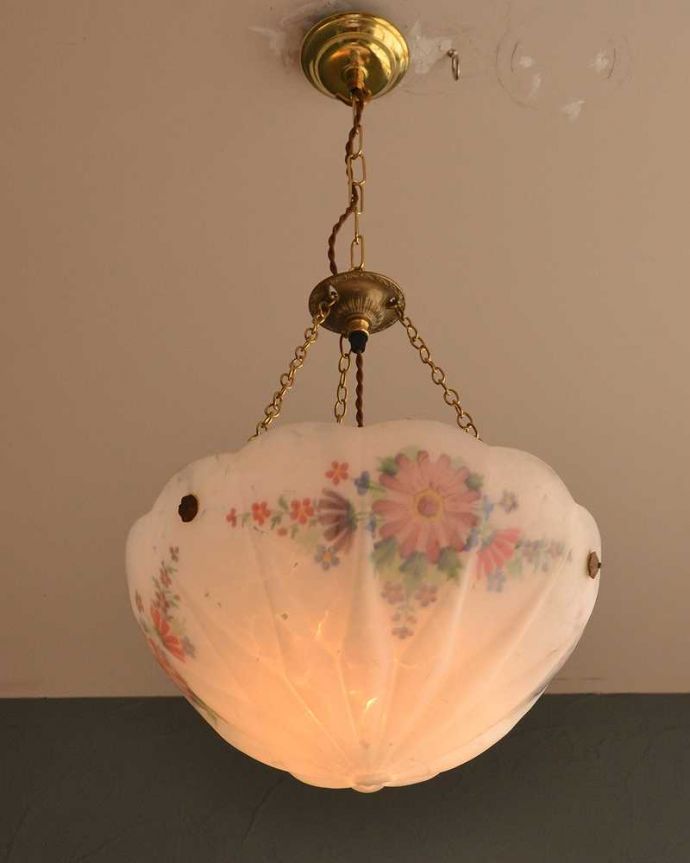 シャンデリア　照明・ライティング　優しいお花模様が可愛いアンティークハンギングボウル（E26球付）。。(k-2960-z)