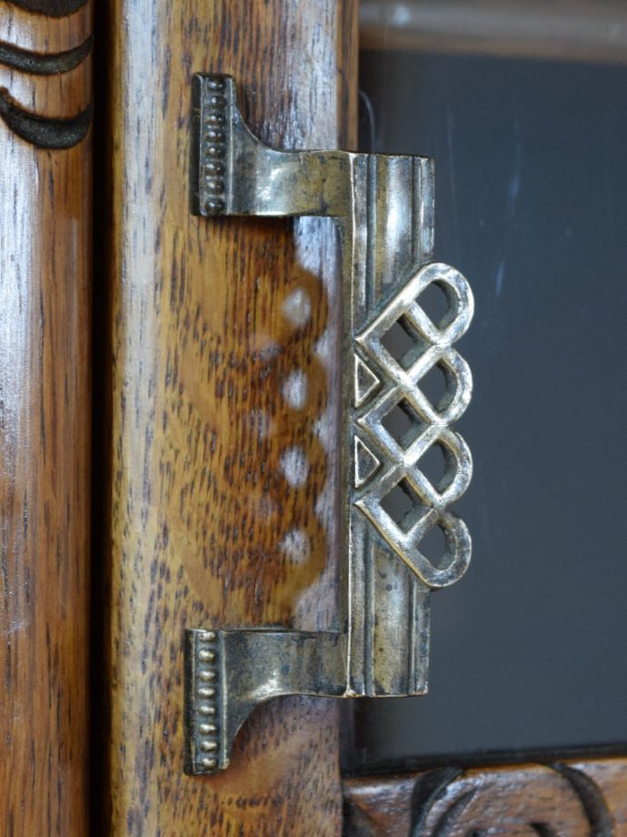 アンティーク家具の取っ手