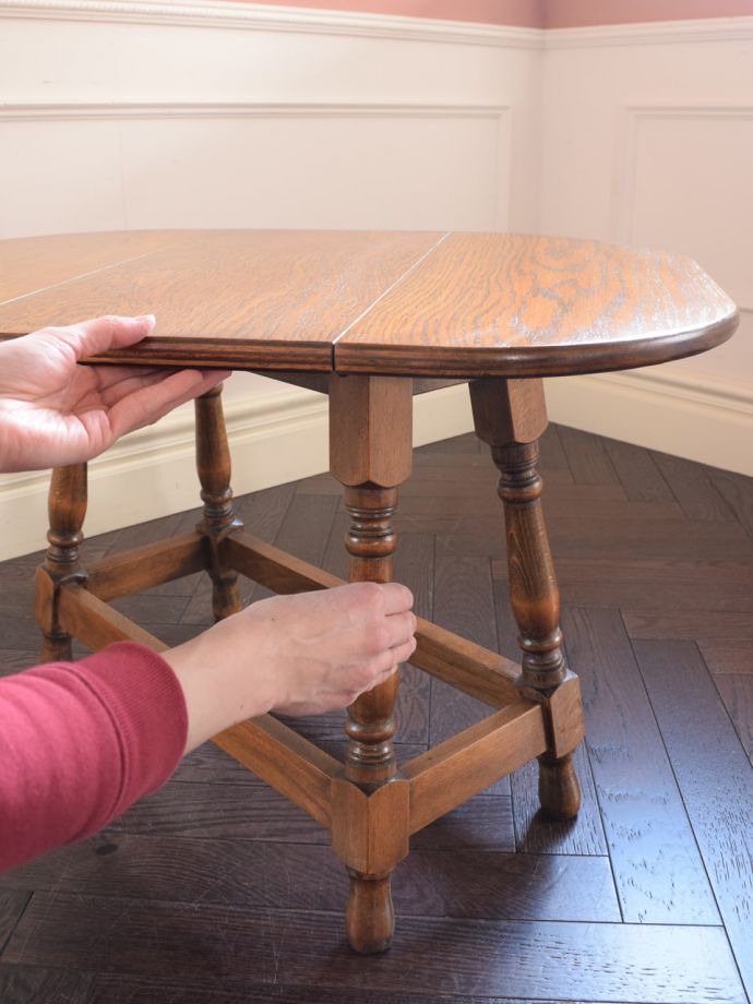 カンタンに伸び縮み出来ます。