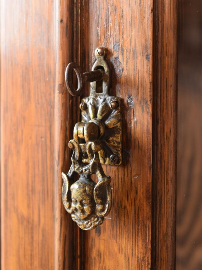 アンティークの鍵と取っ手