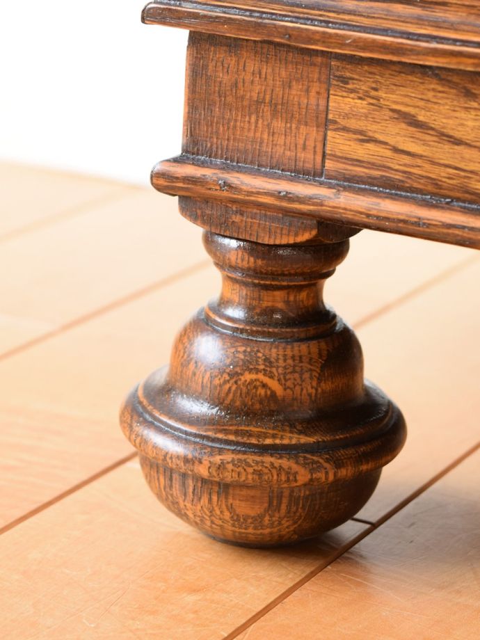 アンティーク家具の脚