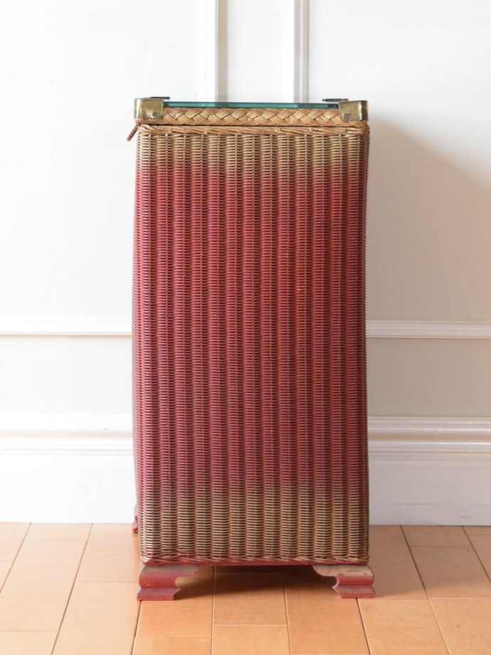 ロイドルームボックスの側面