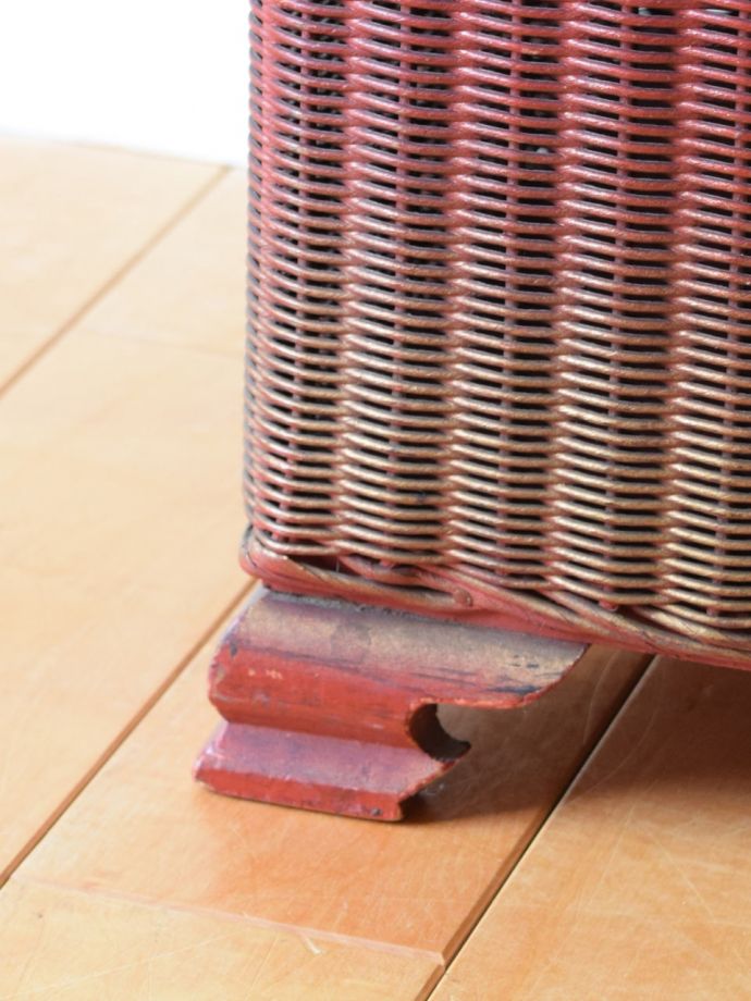 アンティーク家具の脚