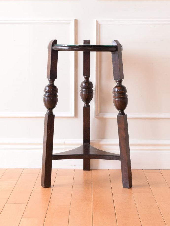 オケージョナルテーブルの側面