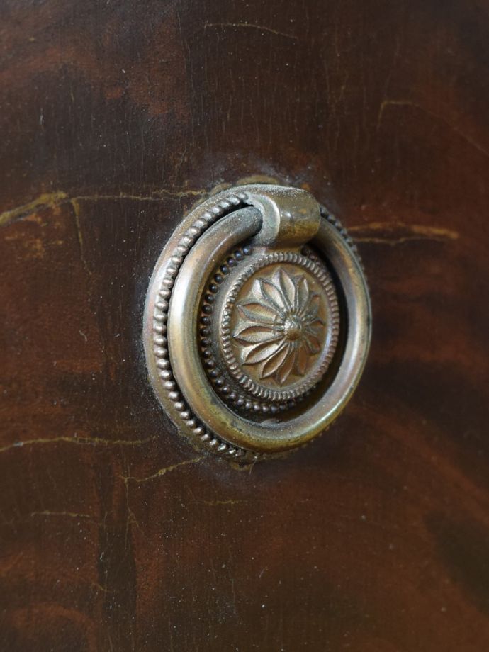 アンティーク家具の取っ手