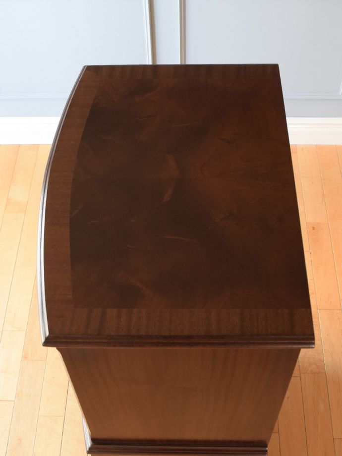 カップボードチェストの形