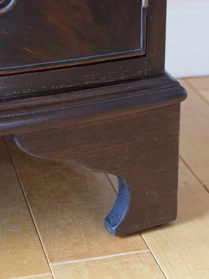 アンティーク家具の脚