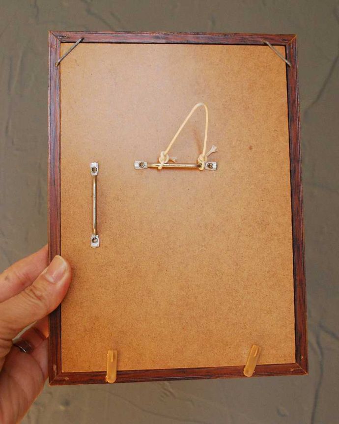 アンティーク その他の雑貨　アンティーク雑貨　ヨーロッパで愛されているpersil（パーシル）のアンティークアートフレーム。後ろから見ると･･･こんな感じで壁に引っ掛けられるようになっています。(k-2972-z)