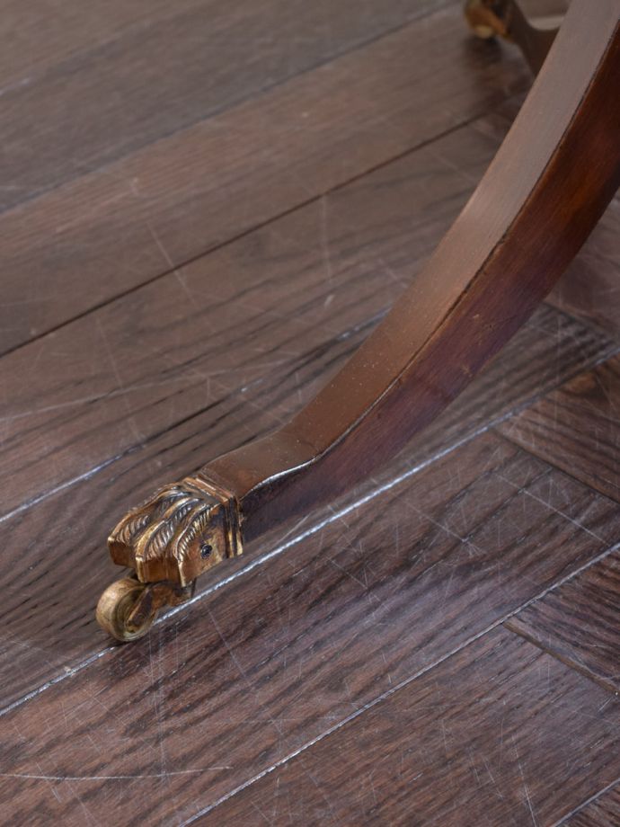 アンティーク家具の脚