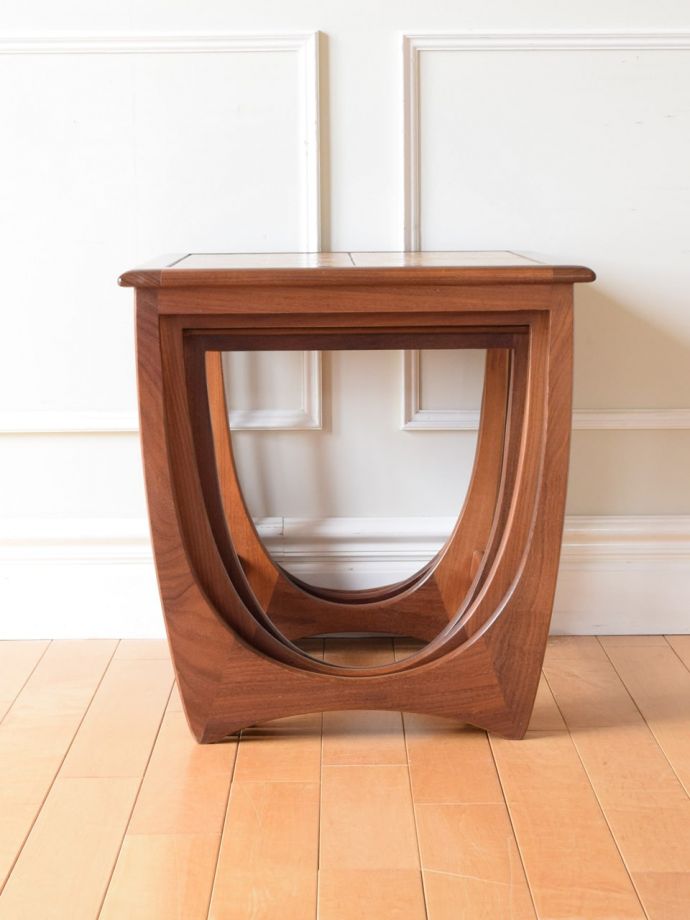 G-PLANのテーブルの側面