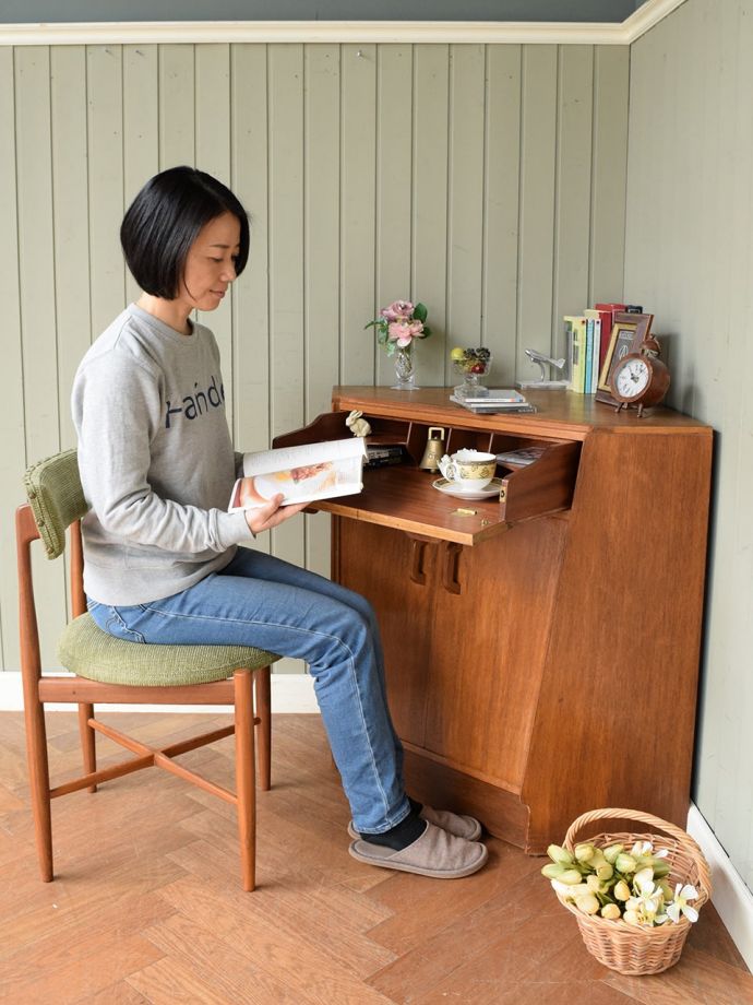 書斎机で楽しむ贅沢な時間