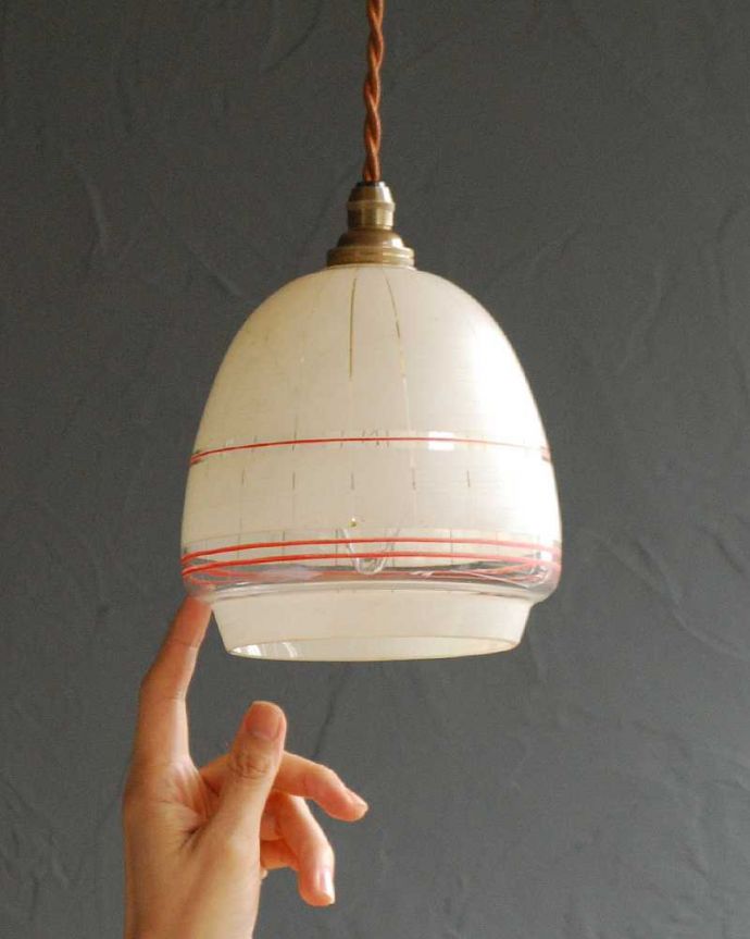 ペンダントライト　照明・ライティング　明かりがこぼれる素敵なアンティークガラスシェード(コード・シャンデリア電球・ギャラリーなし) 。。(k-2979-z)