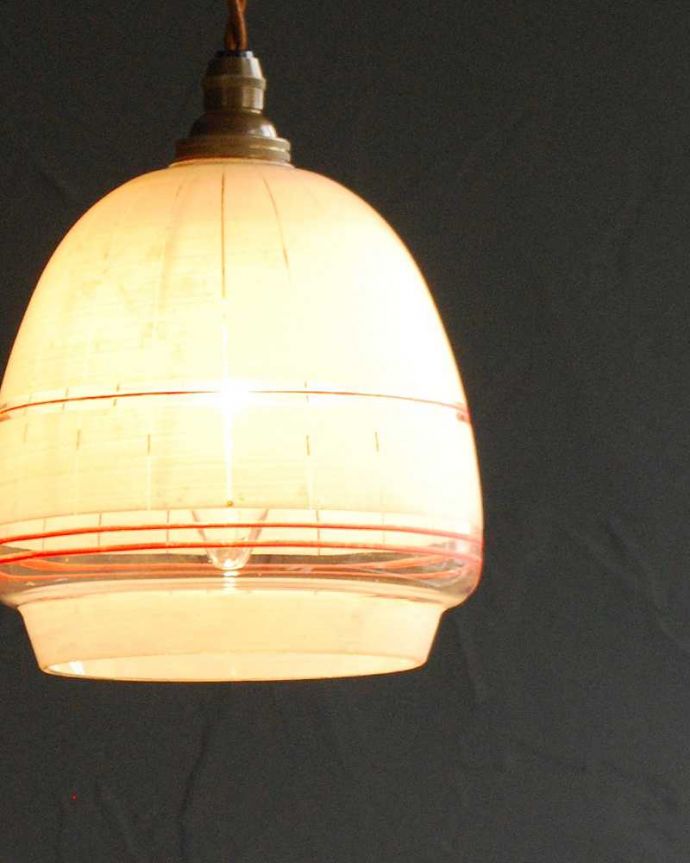 ペンダントライト　照明・ライティング　明かりがこぼれる素敵なアンティークガラスシェード(コード・シャンデリア電球・ギャラリーなし) 。。(k-2979-z)