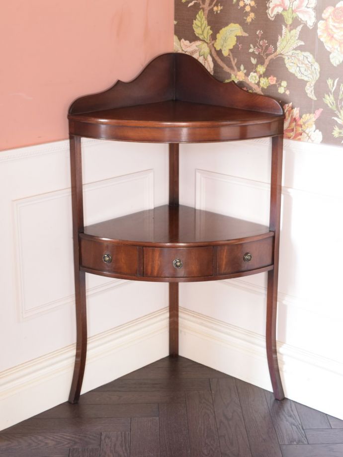 オープンシェルフの棚