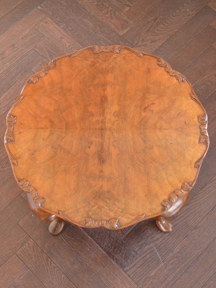 アンティークのテーブルの天板