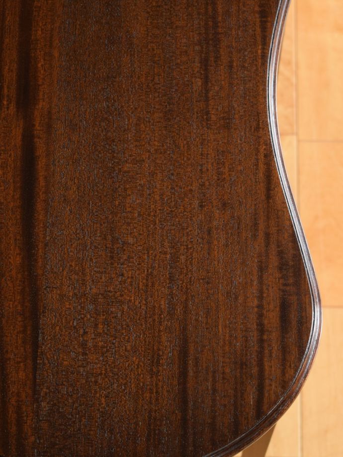 オケージョナルテーブルの天板