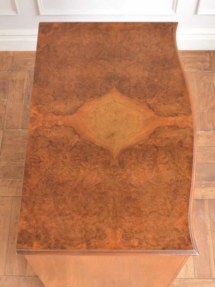 アンティークチェストの天板