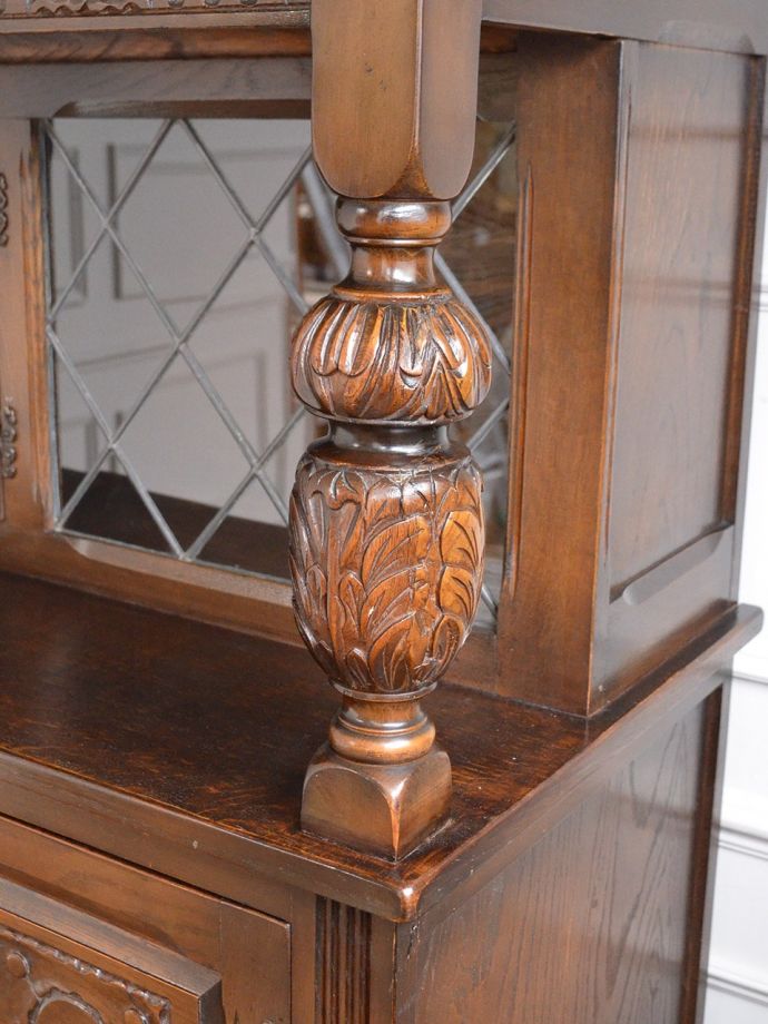 サイドボードの装飾