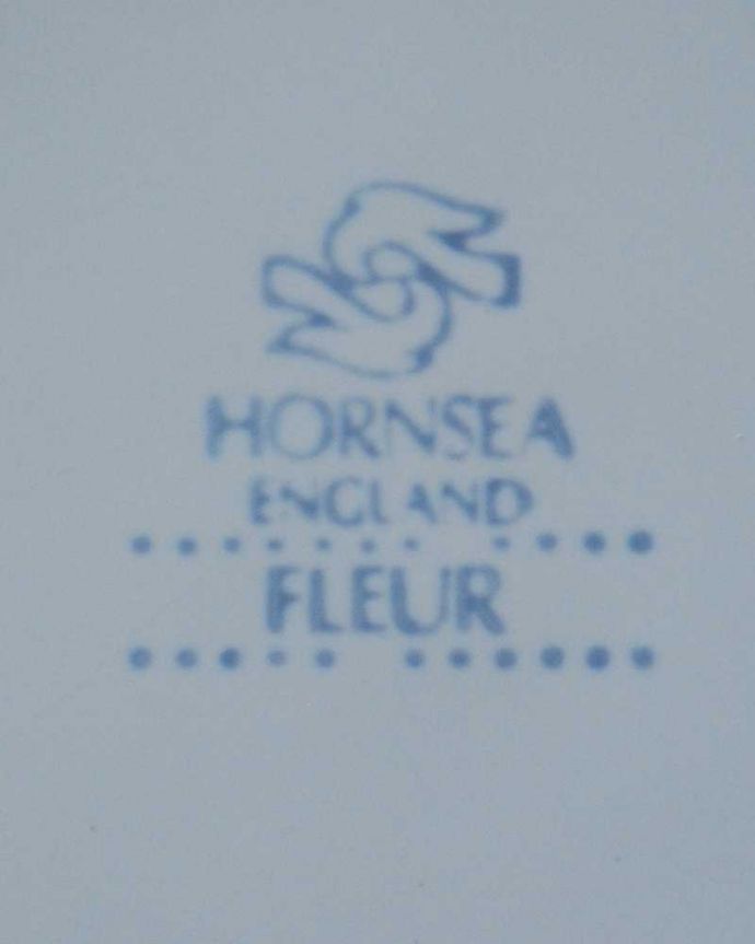 Hornsea（ホーンジー）　アンティーク雑貨　ホーンジー社のアンティークフルールキャニスター（SUGAR）。裏側には品質の証製造メーカー保証の意味がこもった窯印、ポーセリンマークがあります。(k-3014-z)