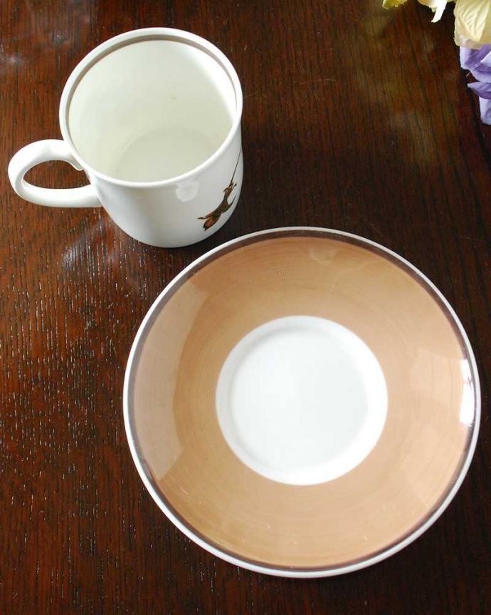 英国アンティークのおしゃれな食器