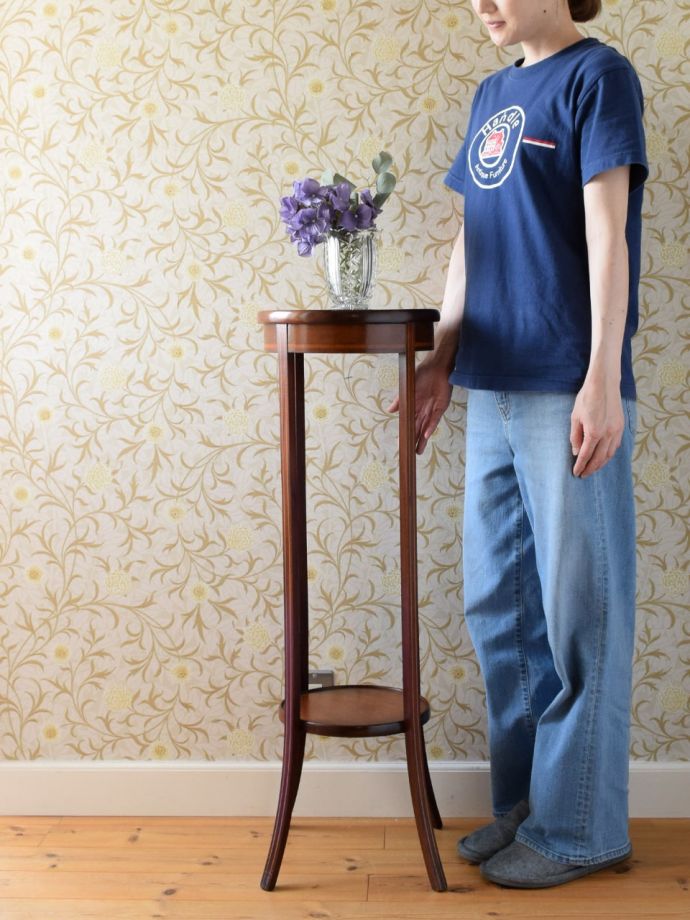 アンティークのプランツスタンド