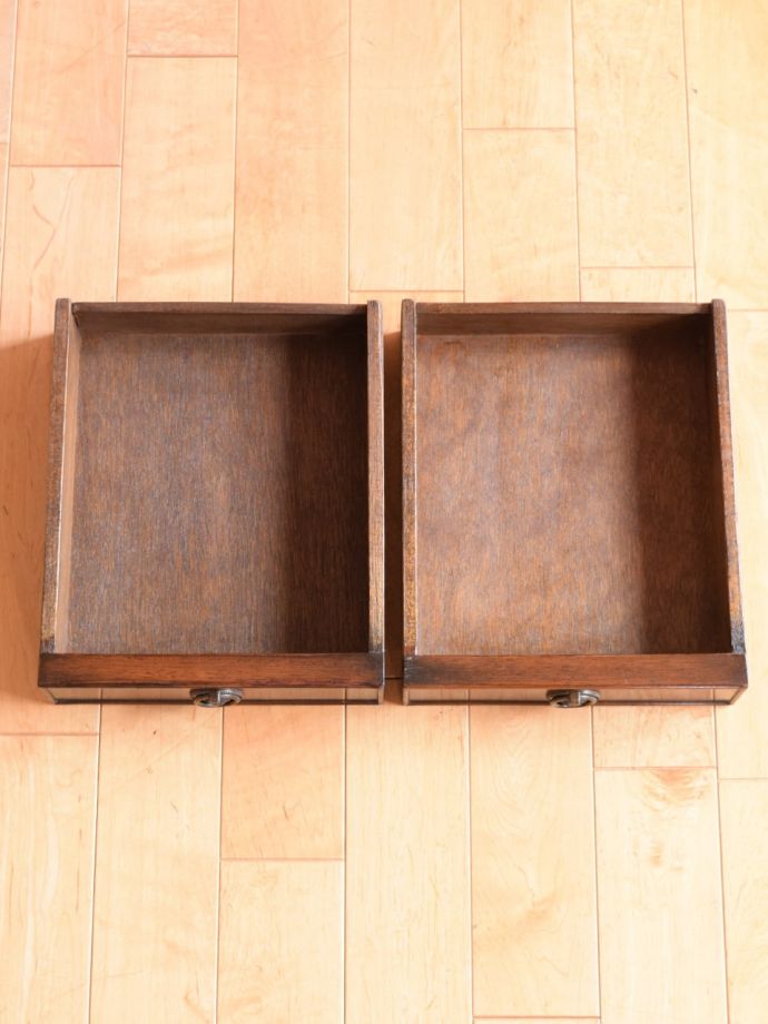 引き出しの中もキレイに修復しました