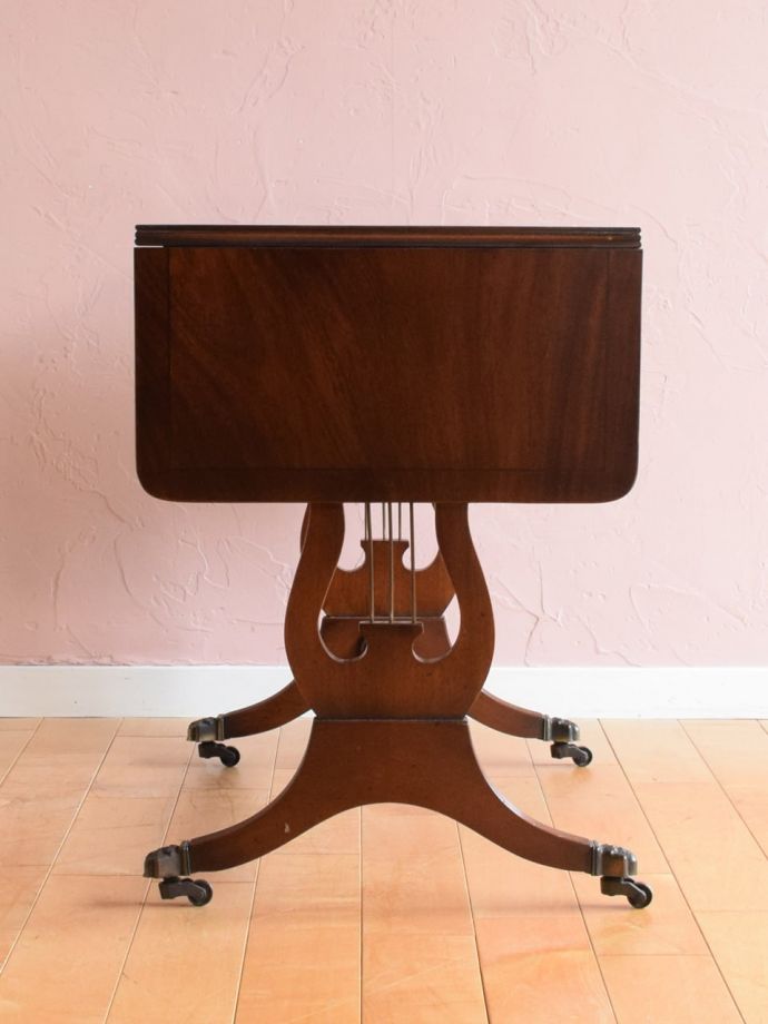 天板を畳むとこんな感じ