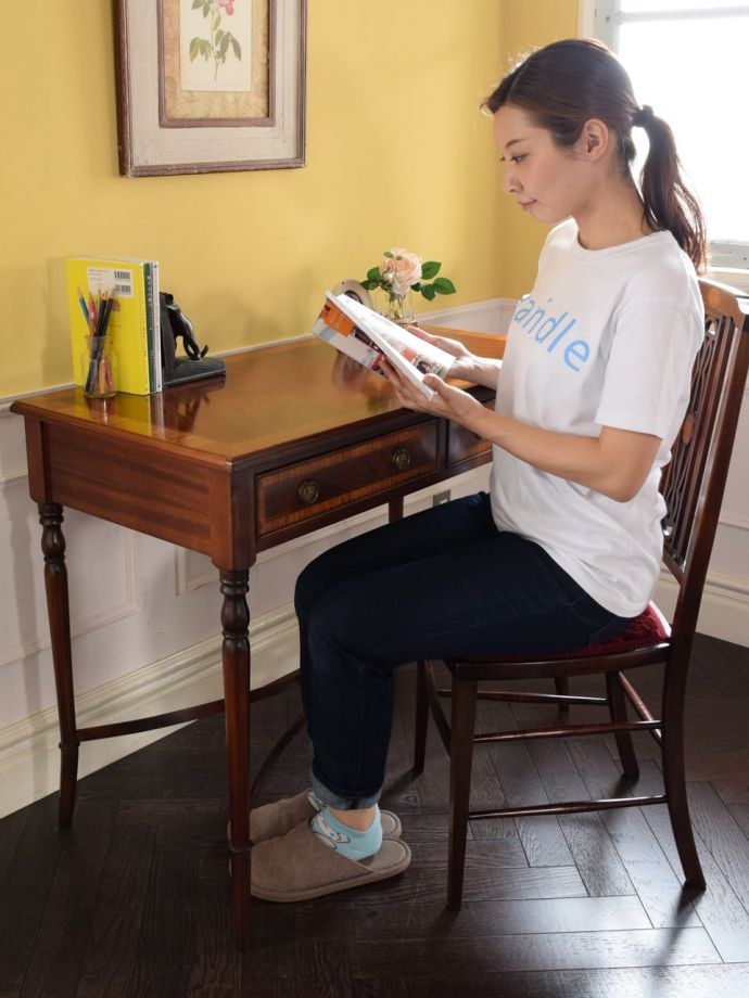 書斎机で楽しむ贅沢な時間