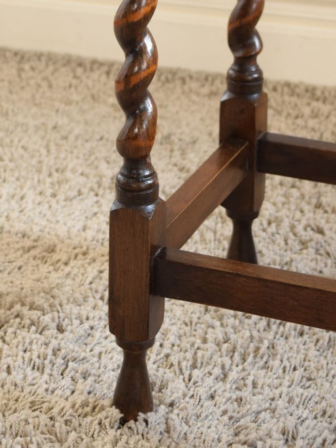 アンティーク家具の脚