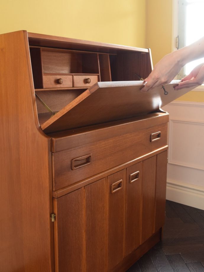 おしゃれな書斎デスク