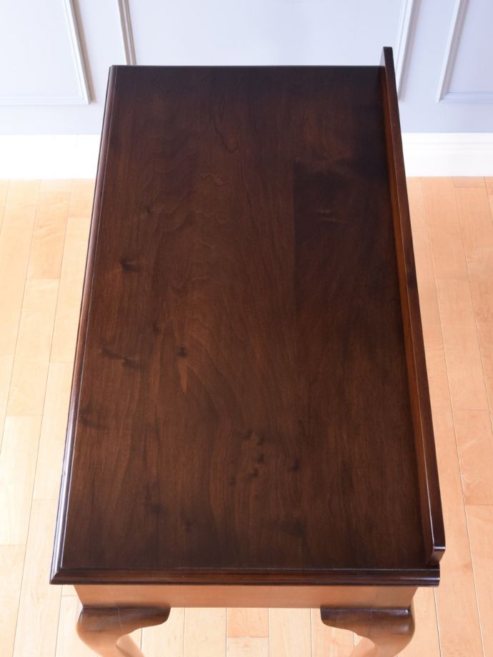 イギリスから届いたアンティークのおしゃれなコンソール