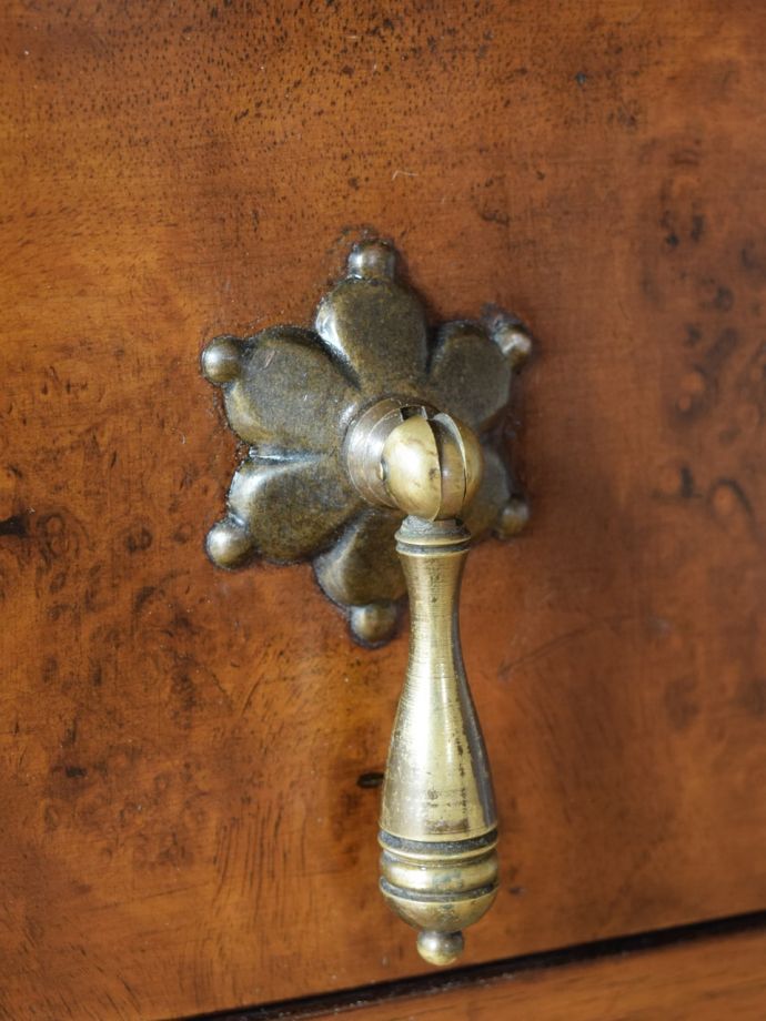 アンティーク家具の取っ手