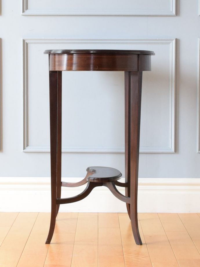 オケージョナルテーブルの側面