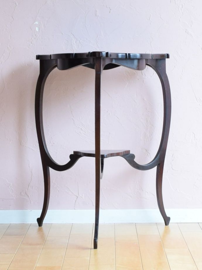 アンティーク家具の側面