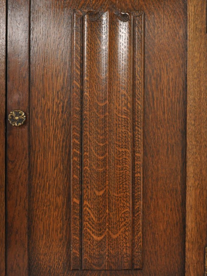 アンティークらしい装飾