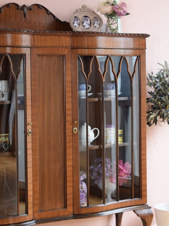 アンティークガラスの扉