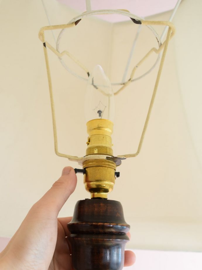 フロアランプのスイッチ