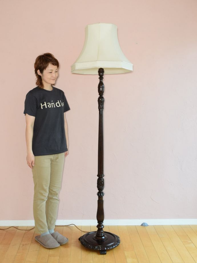 アンティークの照明、フロアランプ