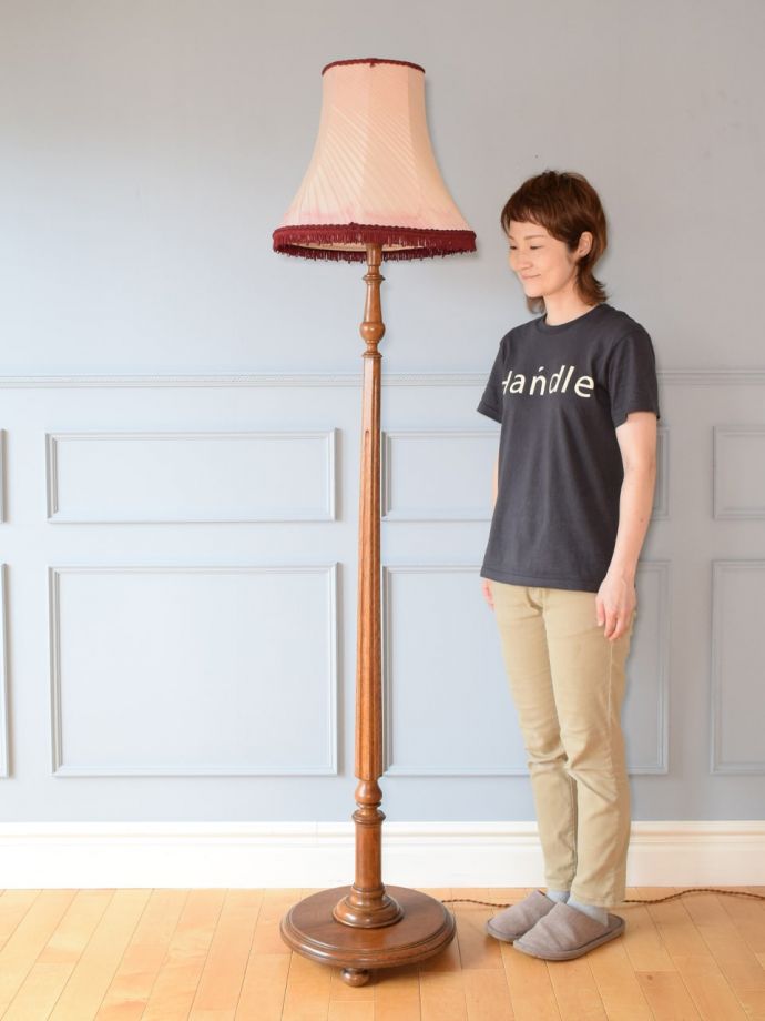 アンティークの照明、フロアランプ