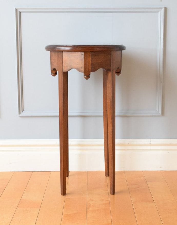 オケージョナルテーブルの側面