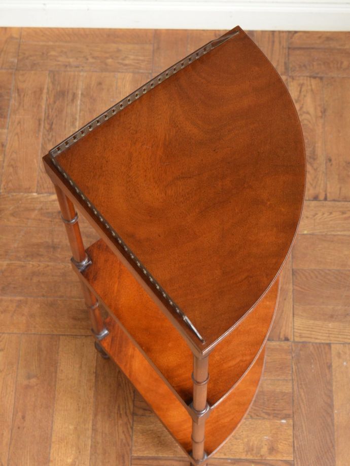 コーナーシェルフの天板