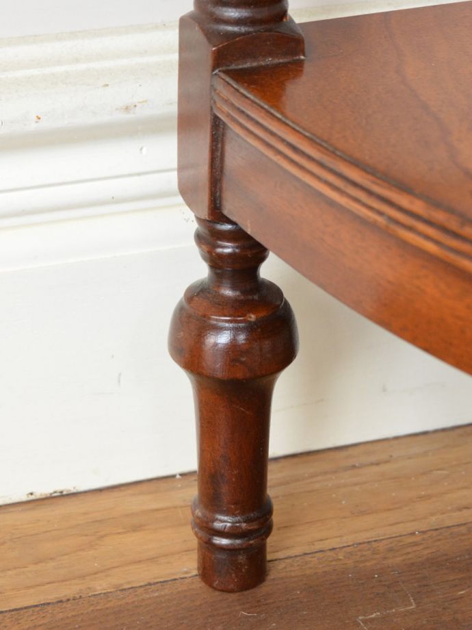 アンティーク家具の脚