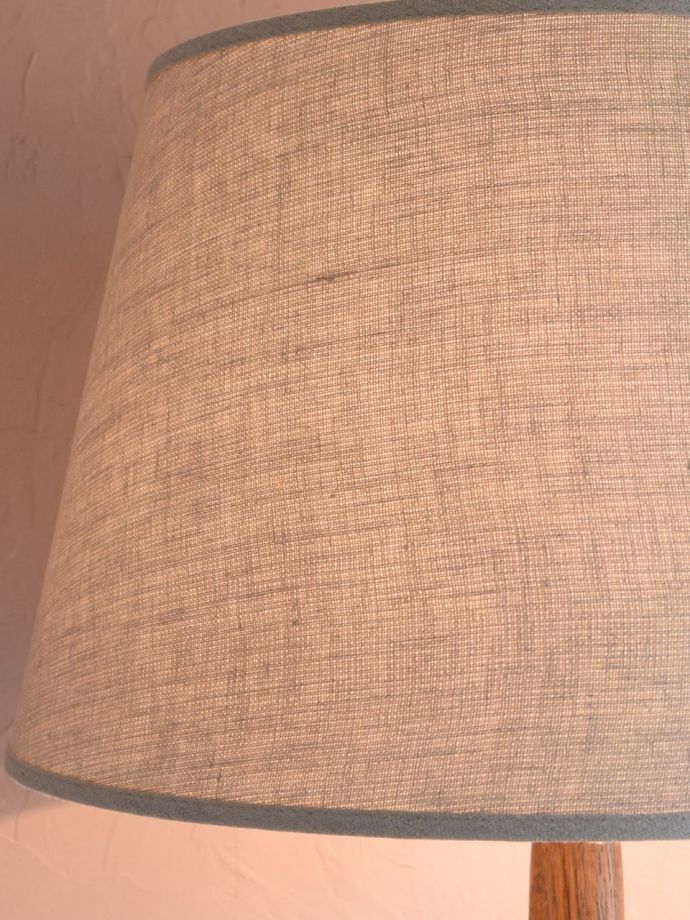 フロアランプのシェード