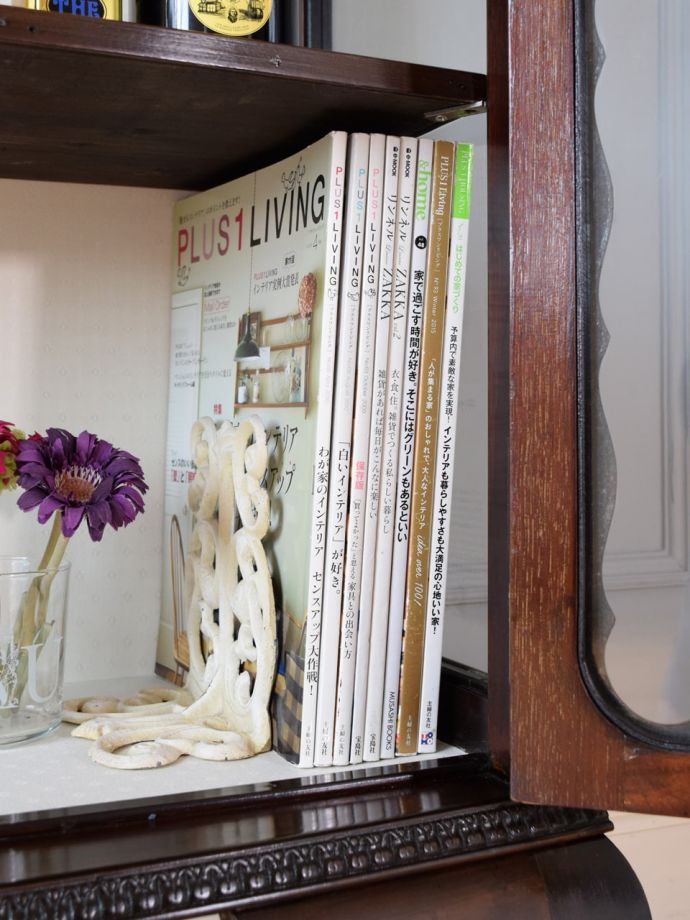 収納たっぷりのキャビネット