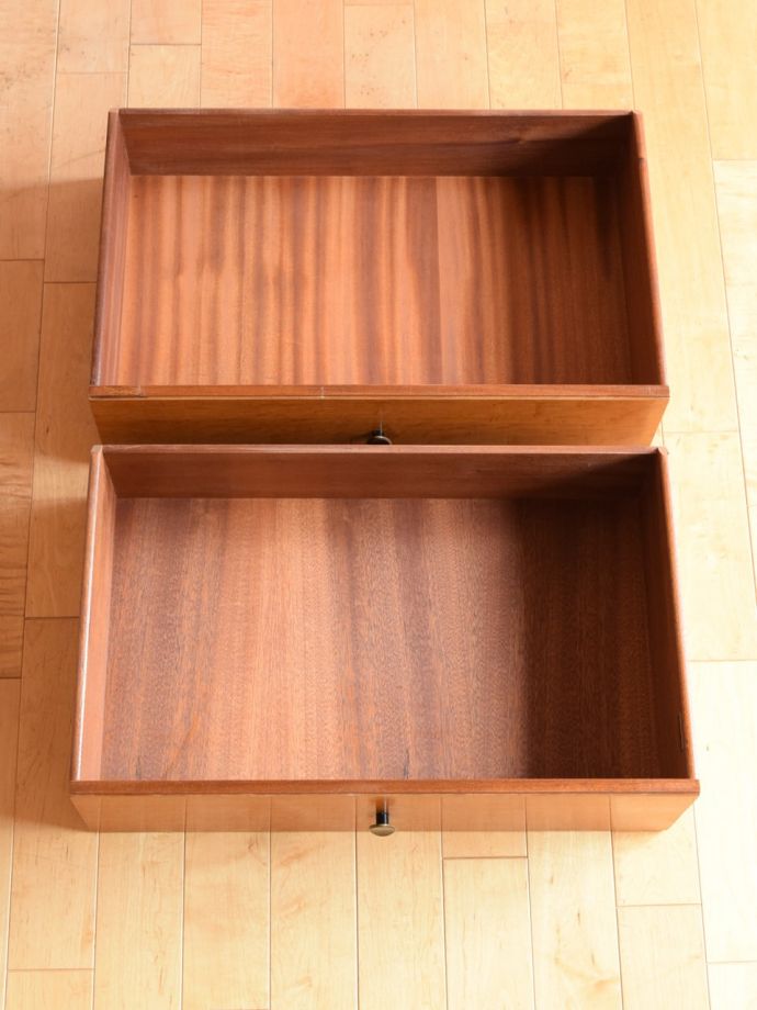 ドレッサーの引き出し